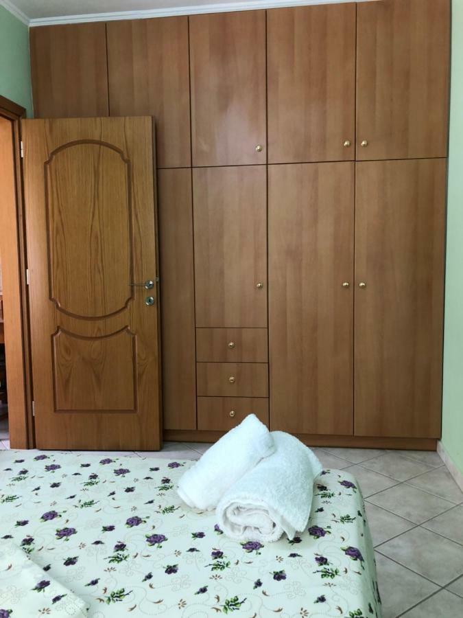 Artemis Apartments Lefkada City Bagian luar foto