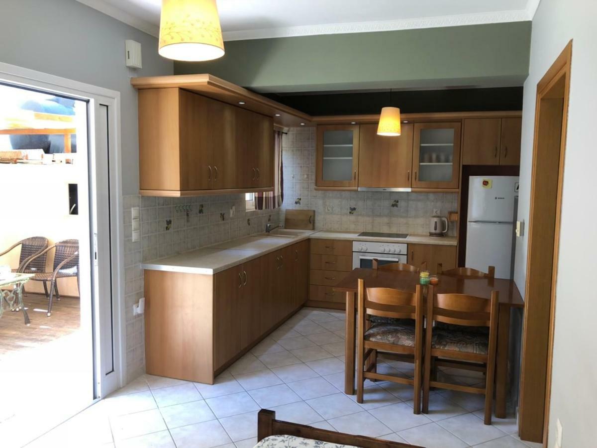 Artemis Apartments Lefkada City Bagian luar foto